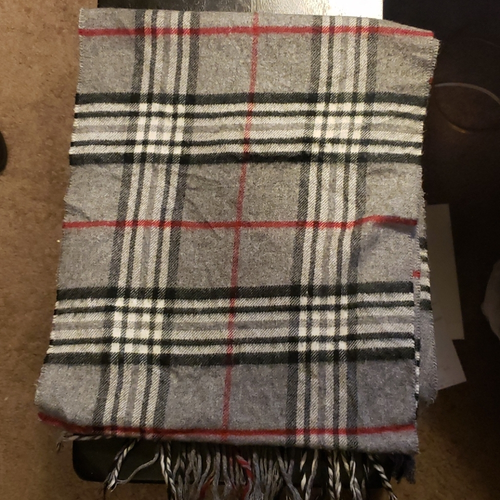 V Fraas Tartan Print Scarf